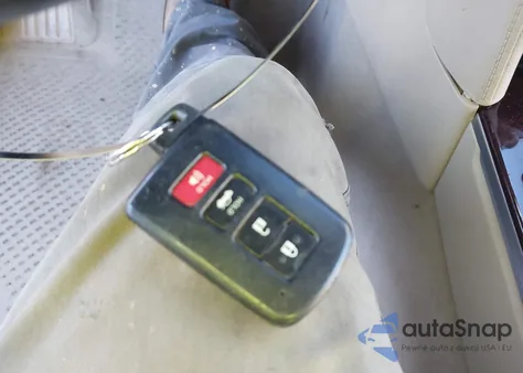 2012 Toyota Camry Xle z USA, uszkodzony, nr VIN 4T4BF1FK1CR226732